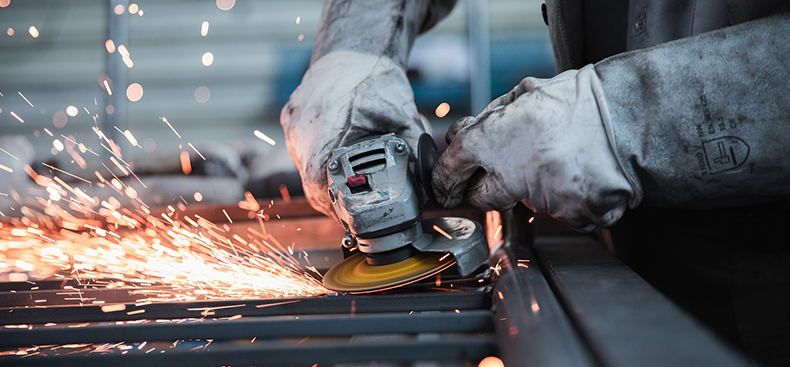 Ergonomía en entornos industriales: salud y productividad laboral